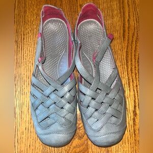 BARETRAPS Farrell Grey Size 8.5M